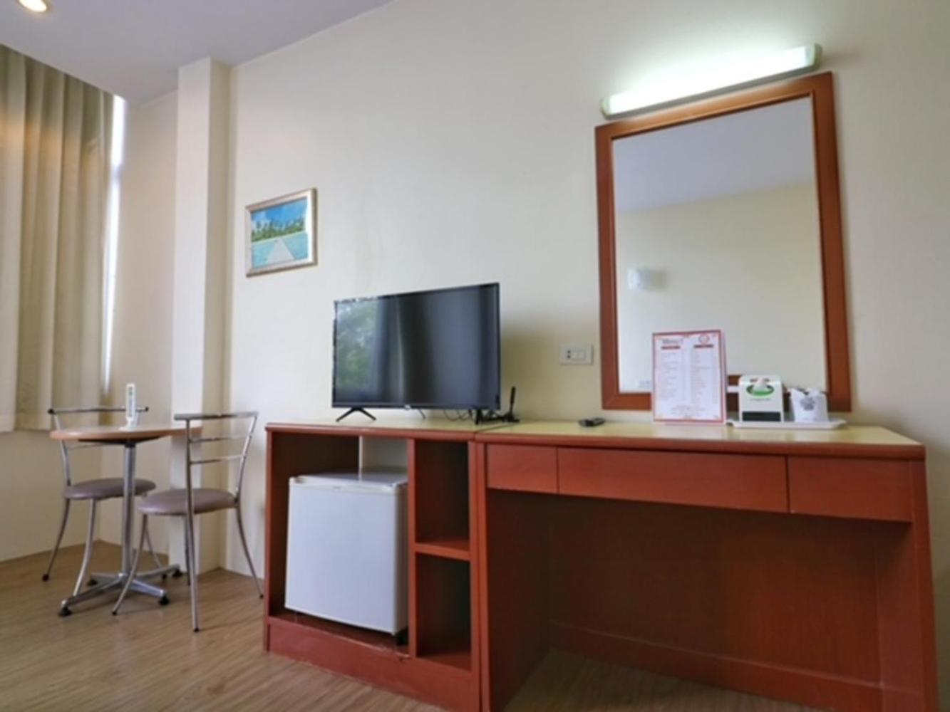 Chumphon Gardens Hotel Exterior photo
