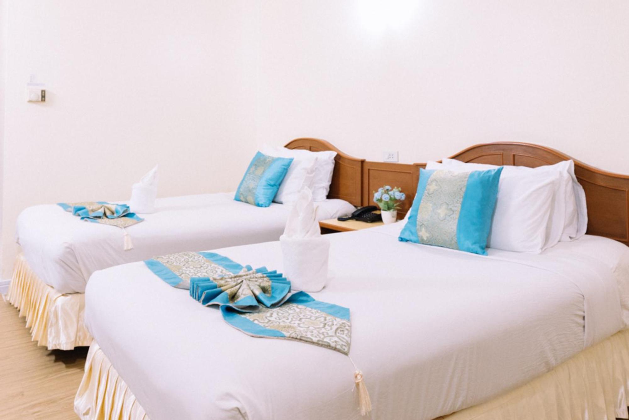 Chumphon Gardens Hotel Exterior photo